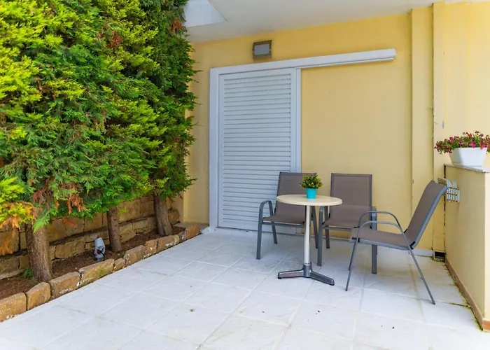 Maya Bay Kallithea (Chalkidiki)