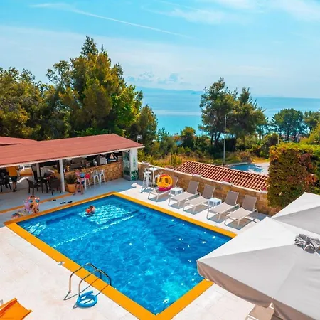 Ξενοδοχείο Maya Bay 2*