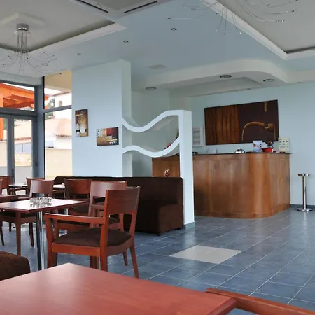 Maya Bay Kallithea (Chalkidiki)