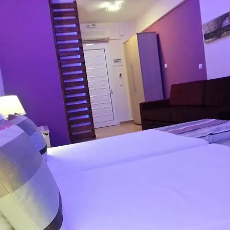 Ξενοδοχείο Maya Bay 2*