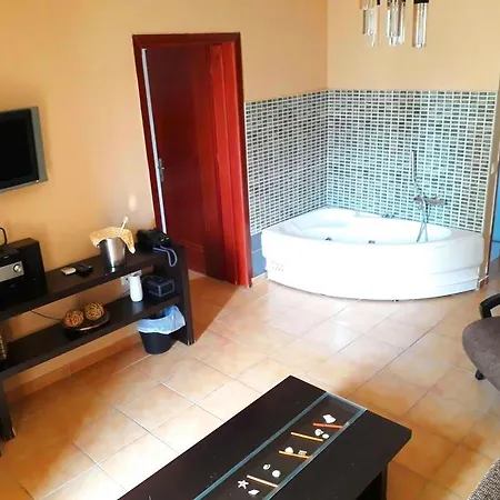 Maya Bay Kallithea (Chalkidiki)