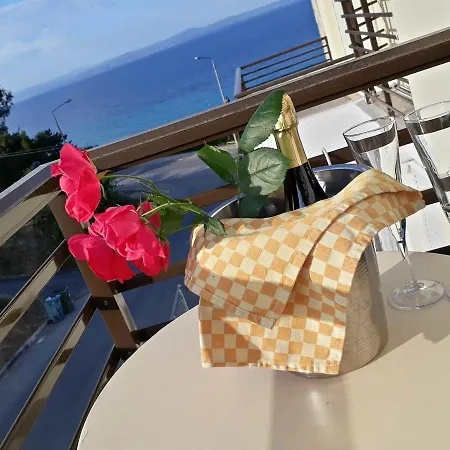 Ξενοδοχείο Maya Bay 2*